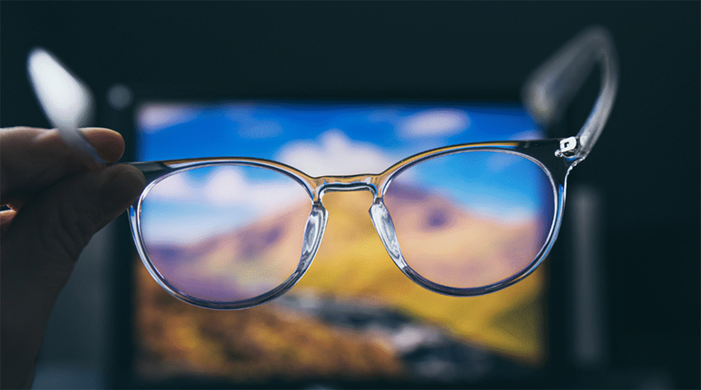 Blue Light Lenses l VisionQuest Eyecare Blue light lenses