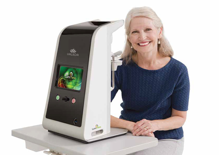 Woman getting treatment for AMD.